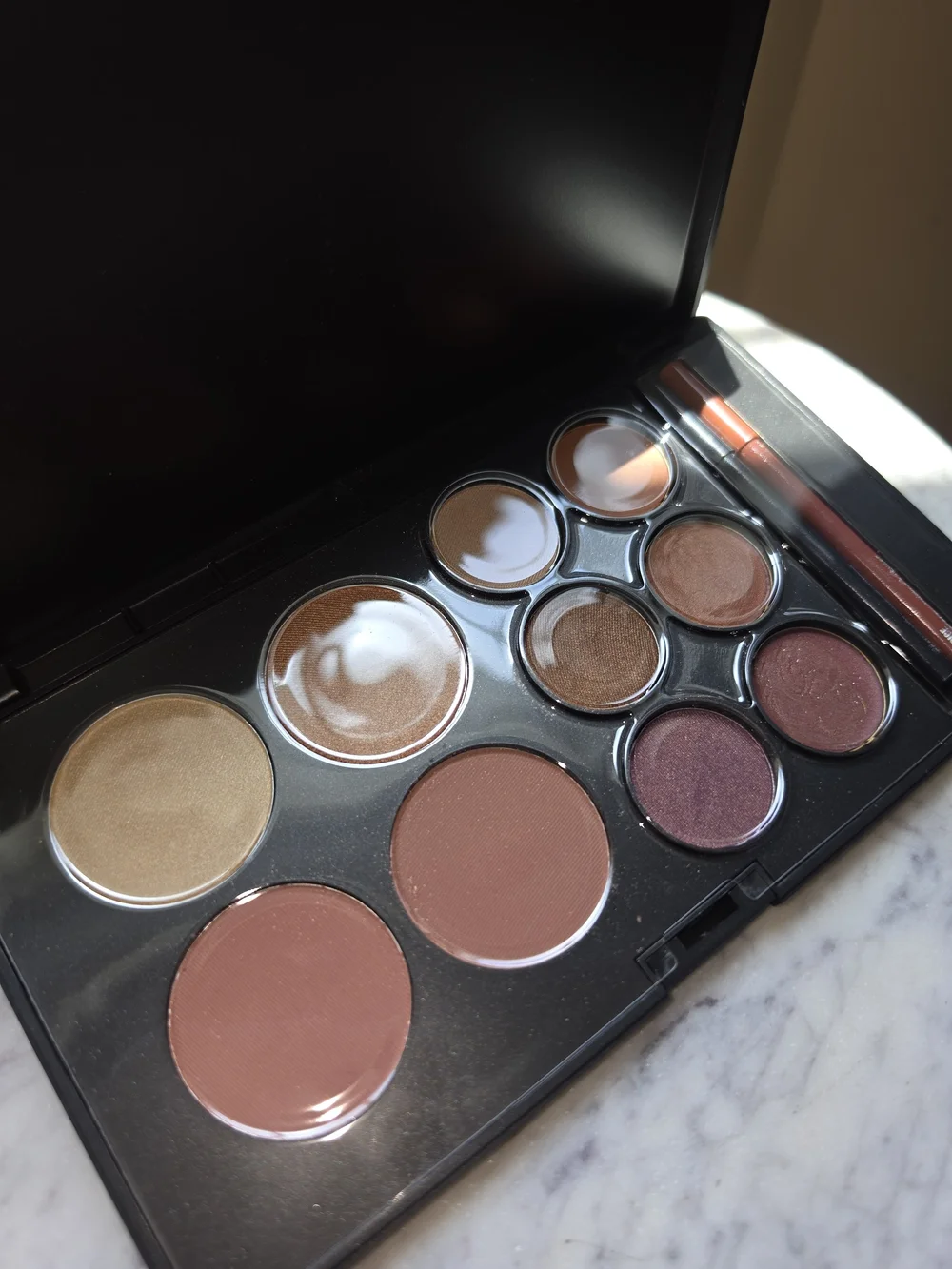 VINTAGE MAC HOLIDAY PALETTE- FACE/LIPS/EYES **SUPER RARE!!**
